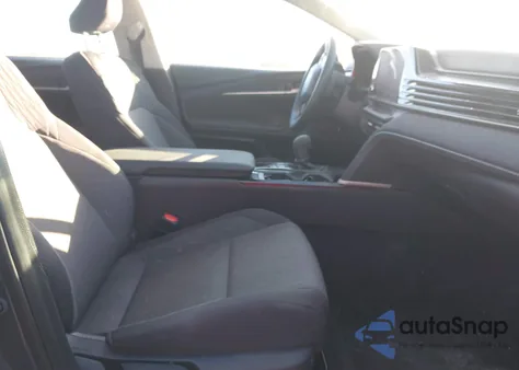 2025 Toyota Camry Le from USA, damaged, VIN 4T1DAACK9SU524563